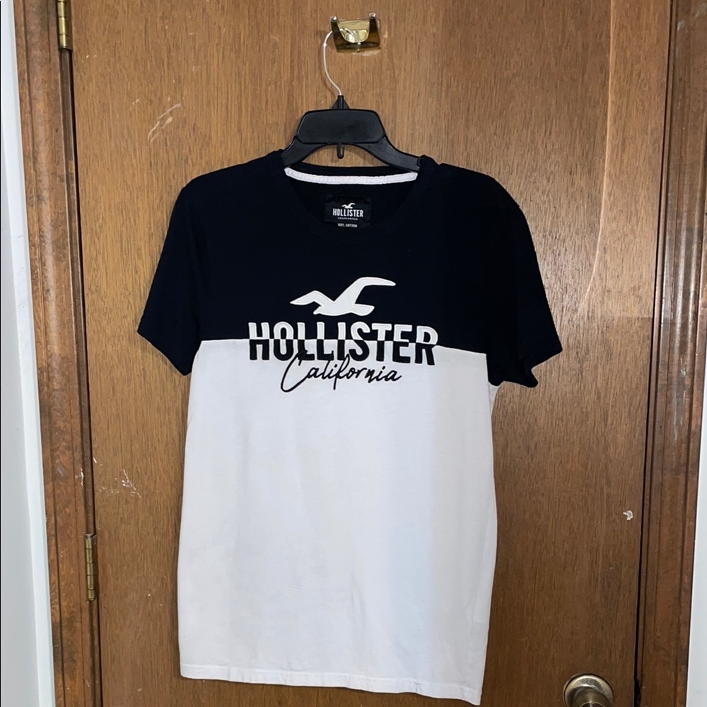 Hollister Classic Black Tee